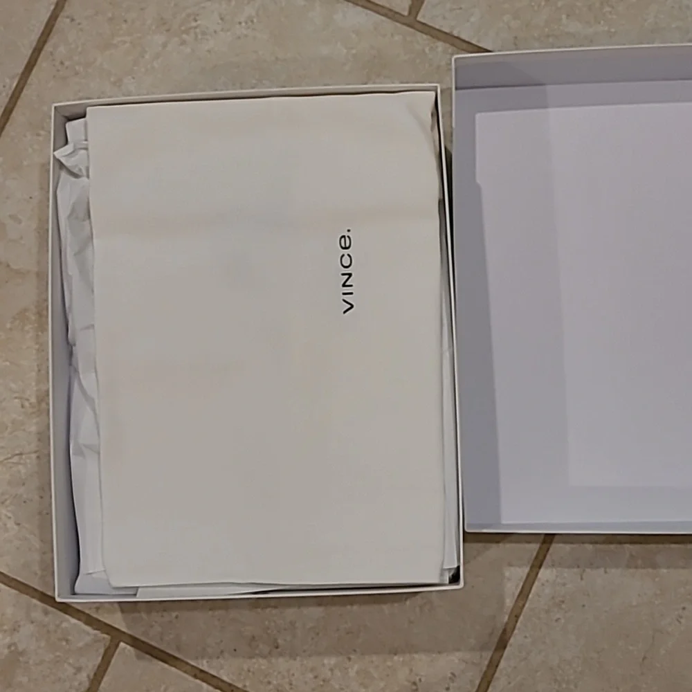 Vince nwt new